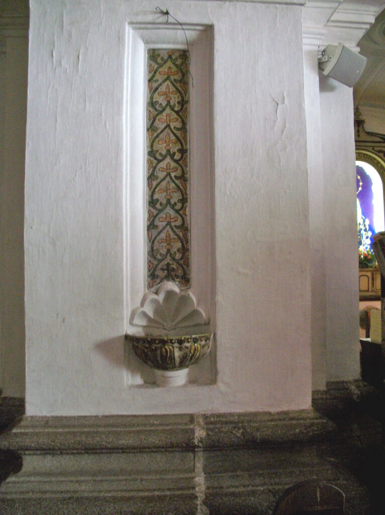 Flor de Lis (Pilastras, Iglesia Nuestra Señora de La Merced, La Antigua Guatemala, Sacatepéquez)