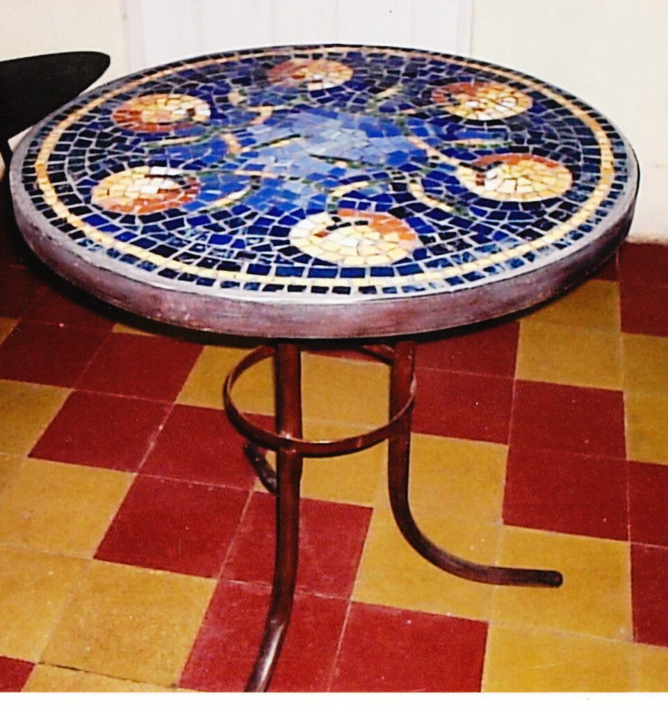 Las Naranjas (Mesa decorativa)