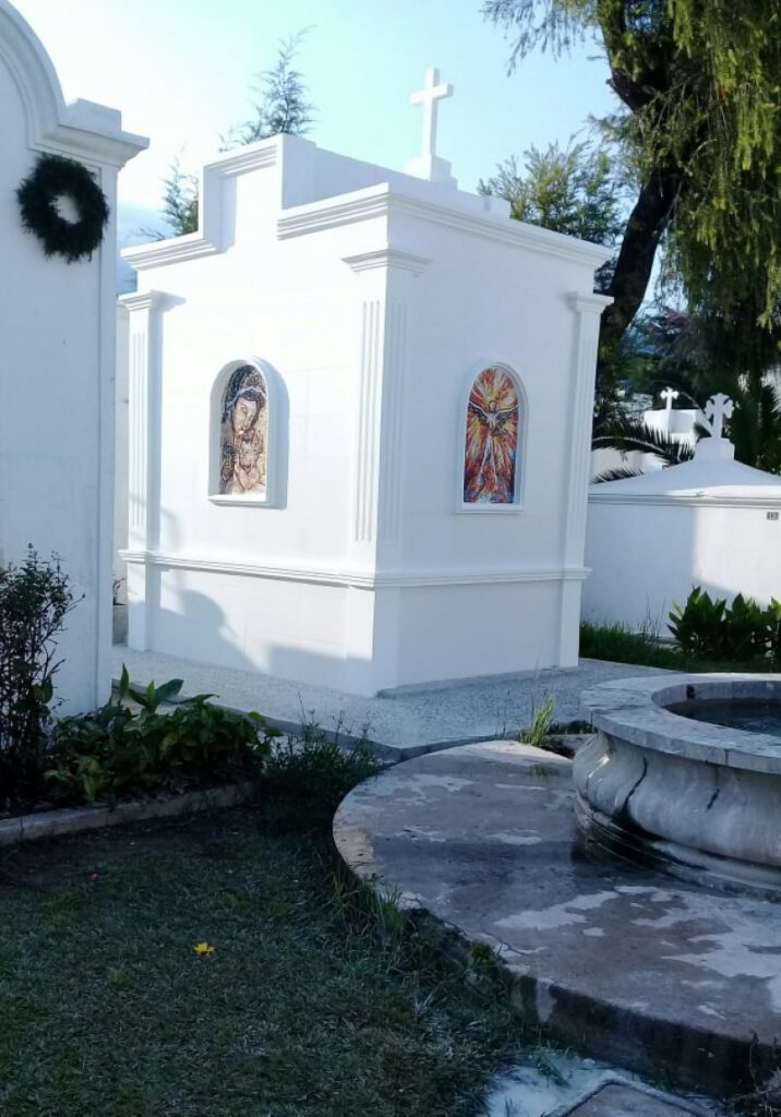 Mosaicos en Mausoleo de La Antigua Guatemala, Sacatepéquez, Cementerio General San Lázaro